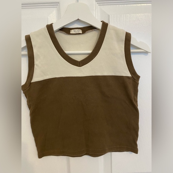 Brandy Melville tank top - Picture 1 of 3
